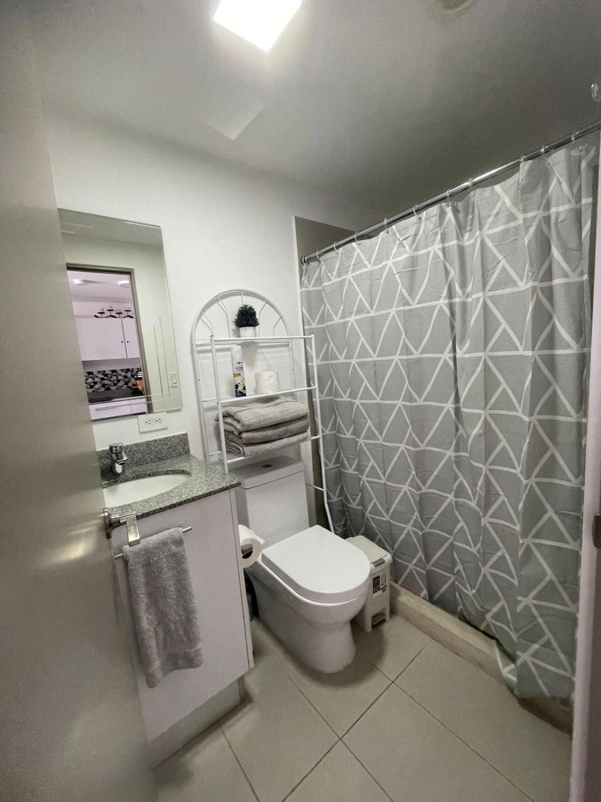 Ifreses, Study Full Equipped Whith Pool, Air- Conditioning, Spectacular View Of The City, Parking With Additional Payment Curridabat Habitación foto